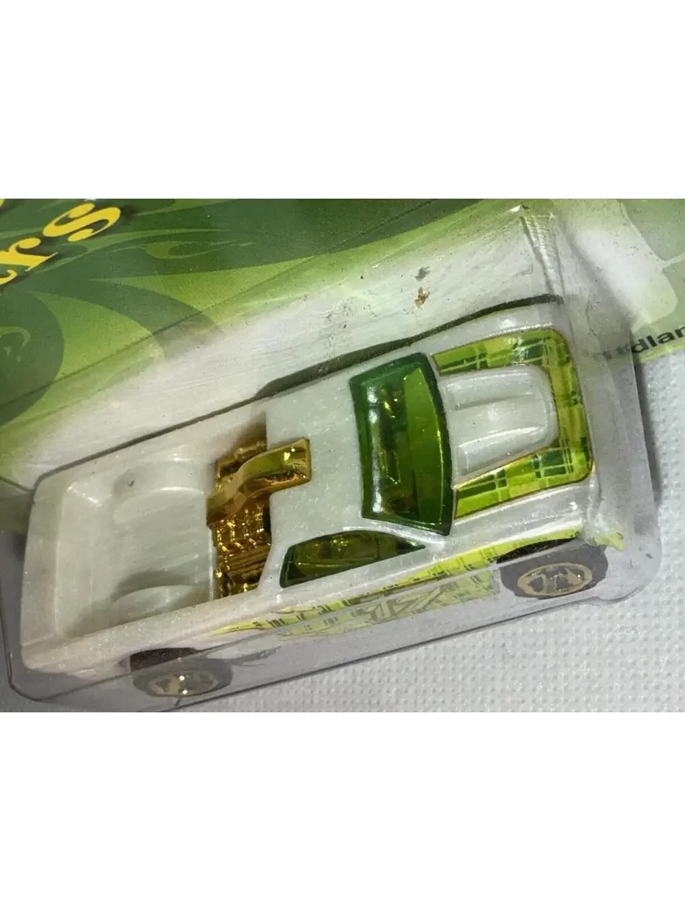 Hot Wheels Bedlam Clover Cars White Die-Cast Car 2007 #17 St Pattys Day